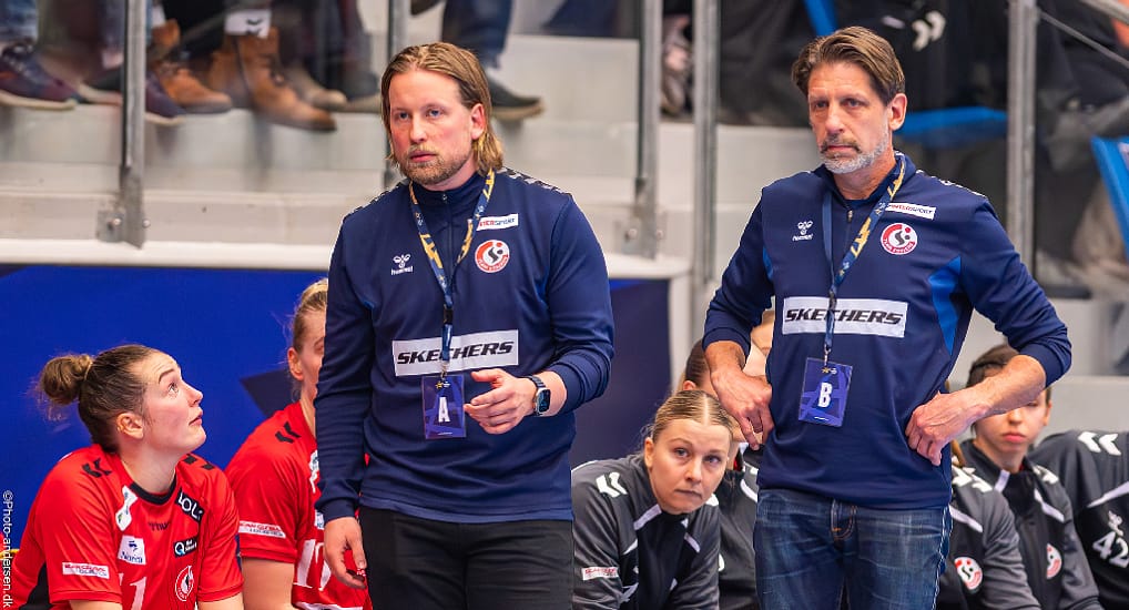 Tomas Axnér Christian Knutzon Team Esbjergs to trænere i en champions leauge kamp i Blue Water Dokken