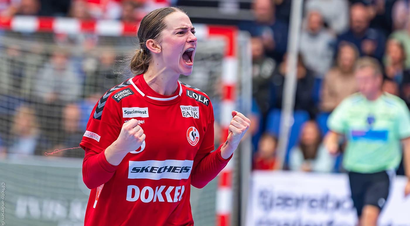 Kaja Kamp i et jubelbrøl for Team Esbjerg i kampen mod Ikast Håndbold i en af de 4 opgør som ventede i november måned, i Blue Water Dokken