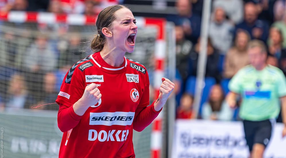 Kaja Kamp i et jubelbrøl for Team Esbjerg i kampen mod Ikast Håndbold i en af de 4 opgør som ventede i november måned, i Blue Water Dokken